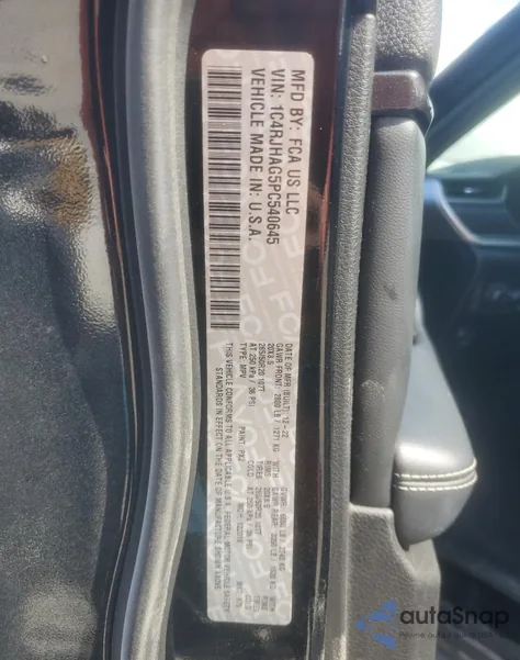 2023 Jeep Grand Cherokee Laredo from USA, damaged, VIN 1C4RJHAG5PC540645